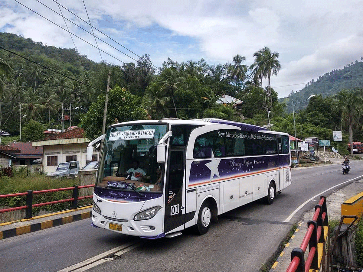 Bintang Kejora, Bus Legendaris yang Tak Lagi Tancap Gas di Lintasan ...